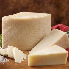 Pecorino - Romano Cheese NV (8oz) (8oz)