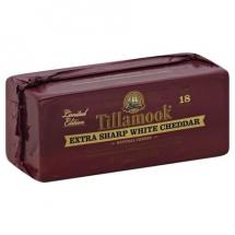 Tillamook Extra Sharp Cheddar - Cheese Aged 18 Months NV (8oz) (8oz)